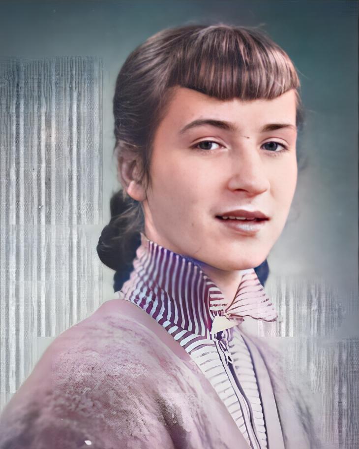 Corry als puber, geschat een jaar of twaalf. Ze is hier nog blond, terwijl ze als 19-jarige al een stuk donkerder is.